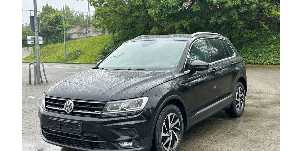 VW Tiguan 220.938 km 12.800 &euro; Essen 45139