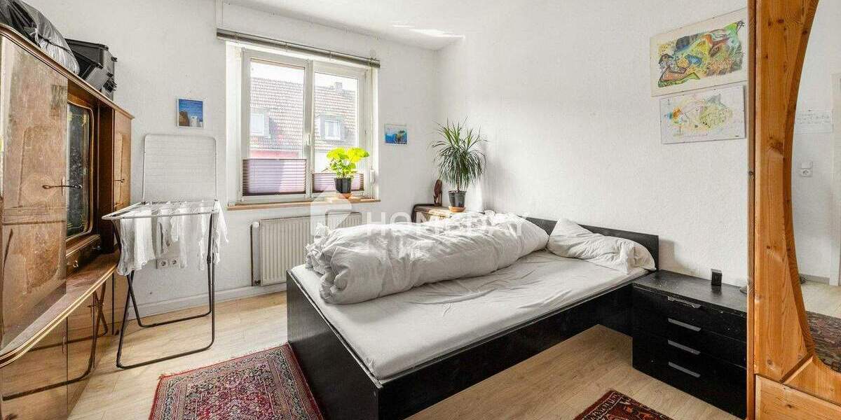 Charmante Doppelhaushälfte mit ELW, Garten & Vermietungspotenzial - idyllisch wohnen in ruhiger Lage 6 zimmer