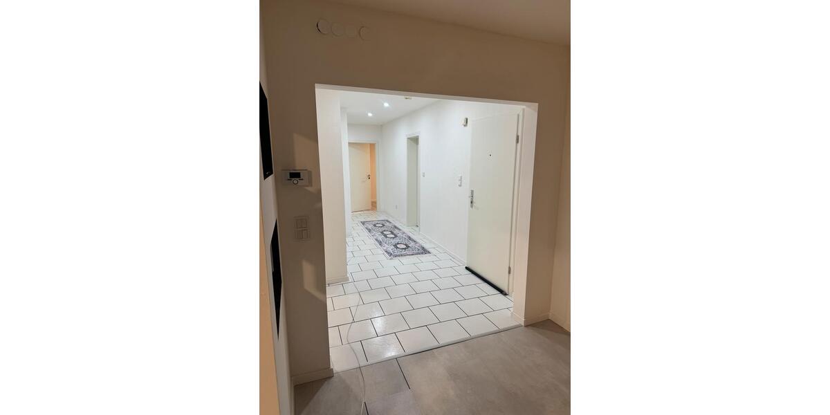 Dachgeschoßwohnung Gelsenkirchen Gelsenkirchen-Mitte - 3 Zimmer, 110 m&sup2;, 695&euro; | Angebot:25764280