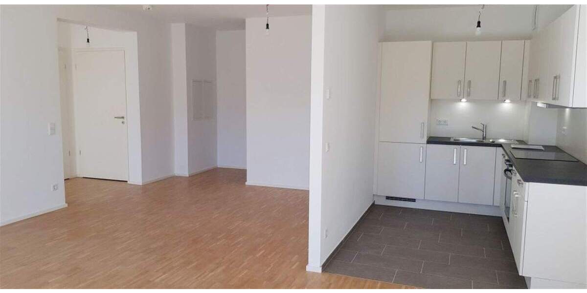 2 Zimmer Erdgeschosswohnung mit großzügigem Wohnambiente, EBK und Terrasse - Duschbad barrierefrei 2 zimmer