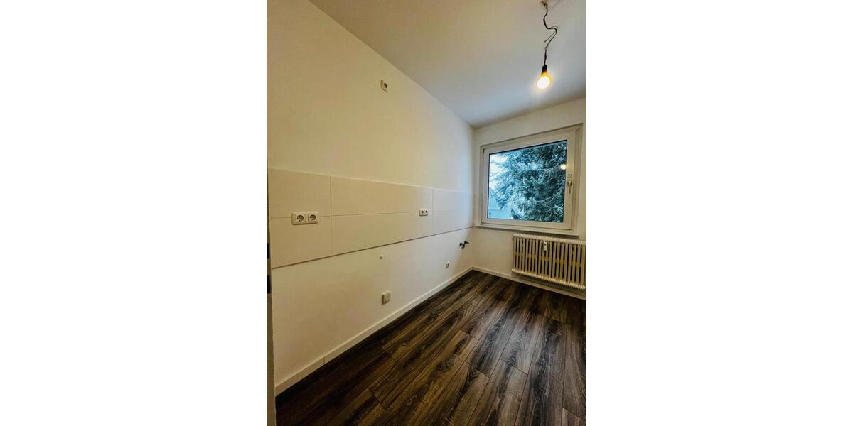 Tolle helle 2 Zimmer Wohnung mit BALKON 2 zimmer