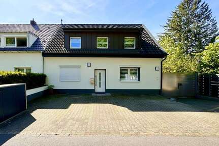 Haus zum Kaufen in Düsseldorf 1.090.000 € 265 m²