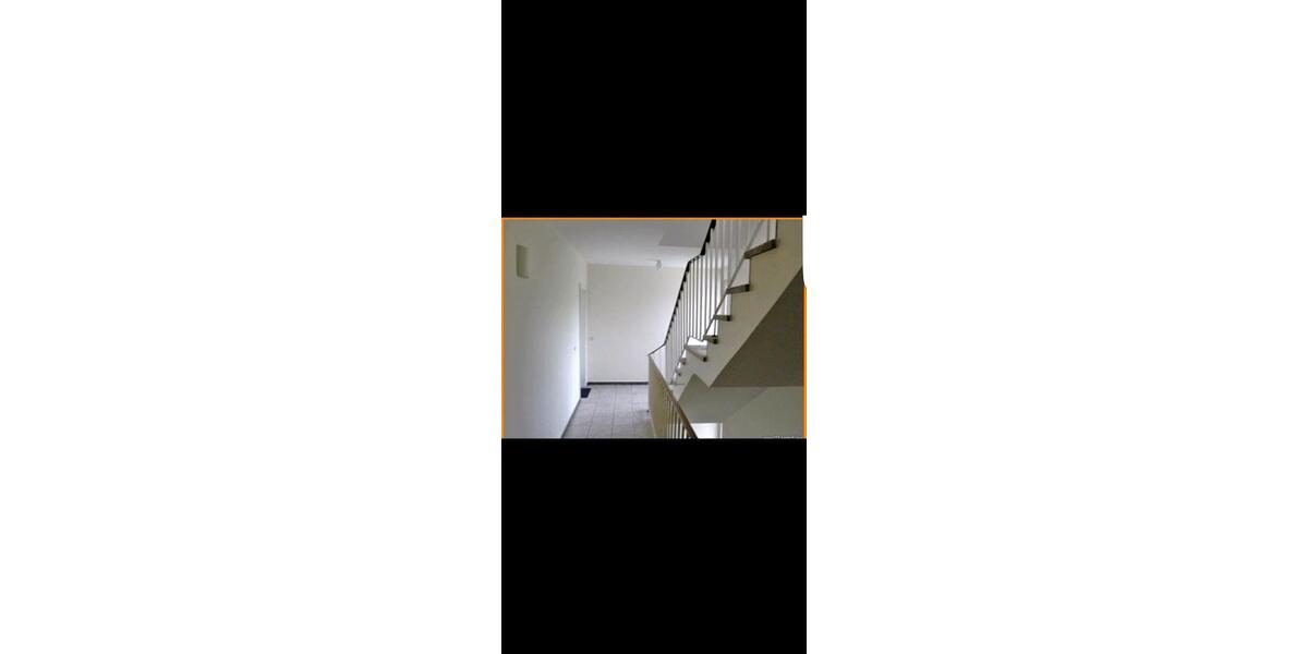 Dachgeschoßwohnung Duisburg Mittelmeiderich - 3 Zimmer, 71 m&sup2;, 110.000&euro; | Angebot:27499335