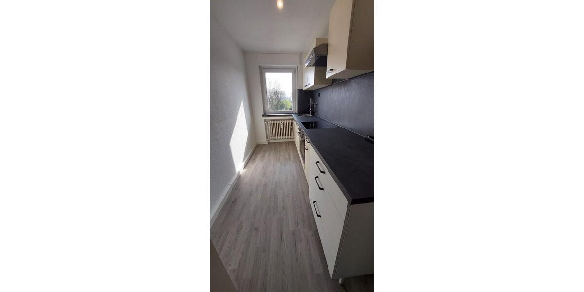 Dachgeschoßwohnung Oberhausen Biefang - 3.5 Zimmer, 75 m&sup2;, 530&euro; | Angebot:25918413