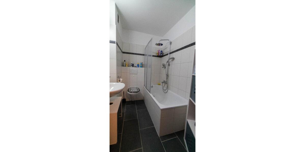 Dachgeschoßwohnung Essen Stadtbezirk VIII - 2.5 Zimmer, 55 m&sup2;, 440&euro; | Angebot:25330793