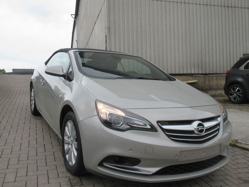 Opel Cascada 136.941 km 8.890 € Herne 44653