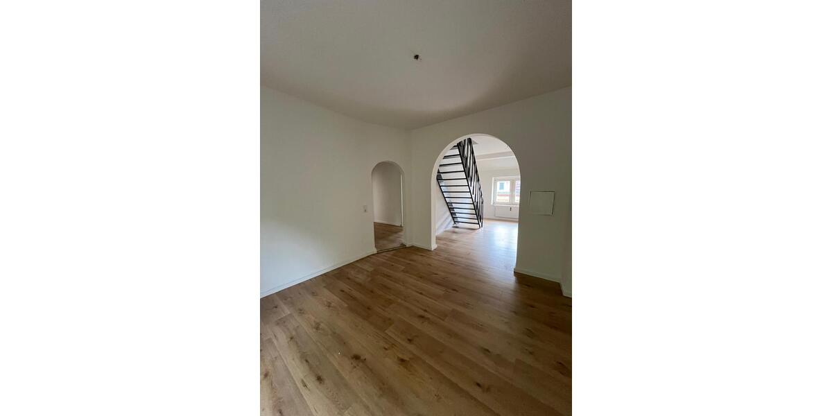 Maisonettenwohnung Essen Stadtbezirk VII - 4.5 Zimmer, 110 m&sup2;, 938&euro; | Angebot:26422014