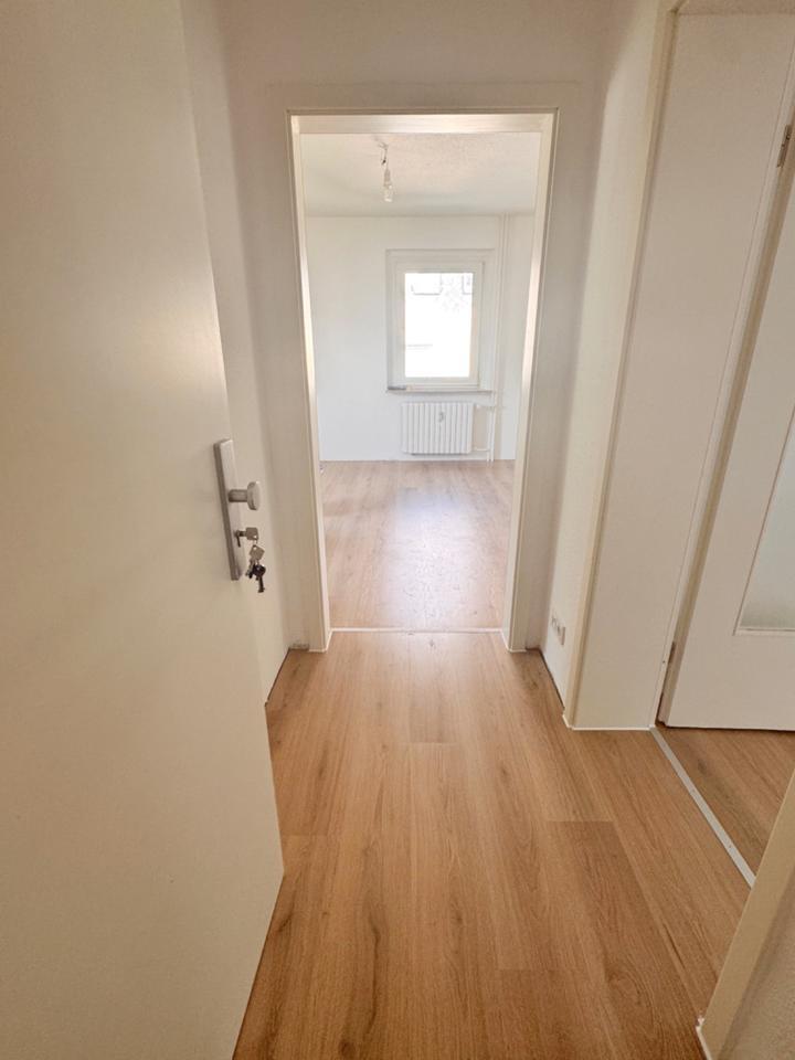 Renovierte helle 3,5 Zimmerwohnung in Witten Heven zimmer