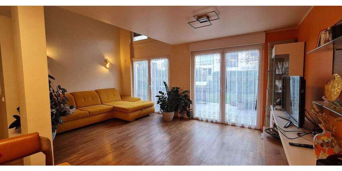 Exklusives Townhouse in Düsseldorf-Nähe - Südgarten, Dachterrasse & TG-Direktzugang 4 zimmer