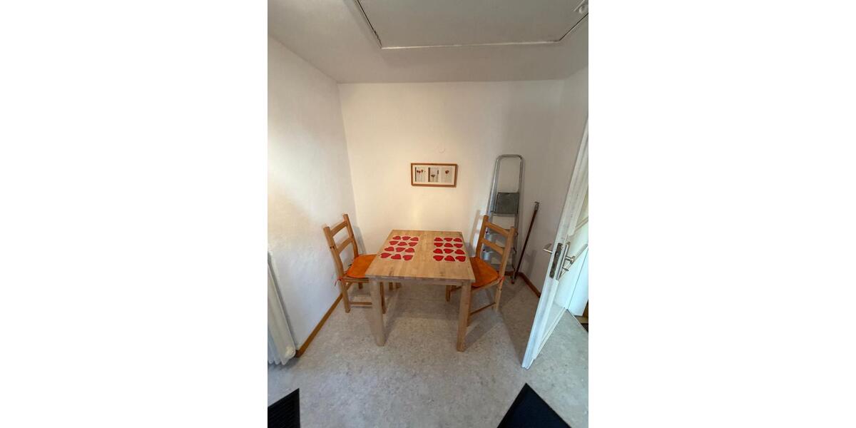 2,5 Zimmer Mansardenwohnung, ideal für Studenten in Eppendorf 2 zimmer