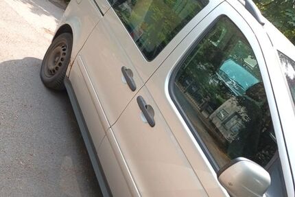 Mercedes-Benz Vaneo 167.450 km 3.999 € Duisburg 47226