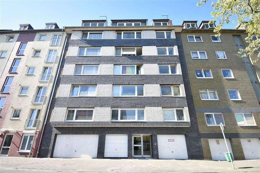 Wohnung zum Kaufen in Düsseldorf 179.000 € 32.26 m²