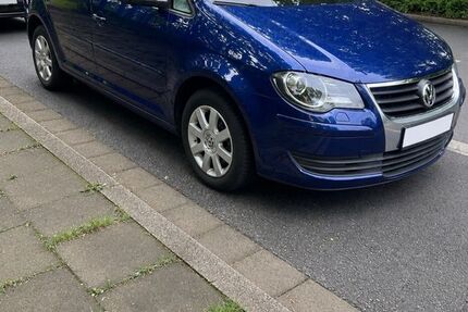 VW Touran 131.200 km 5.400 &euro; Recklinghausen 45661