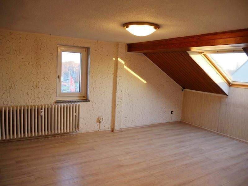 Etagenwohnung Duisburg Fahrn - 3 Zimmer, 75 m&sup2;, 500&euro; | Angebot:25899325