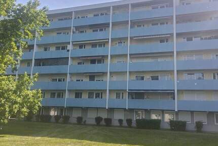 2-Zimmer Wohnung, Lift, Balkon, in ruhiger Lage am Planetenring