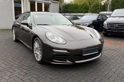 Porsche Panamera 200.000 km 24.900 &euro; Mülheim 45476