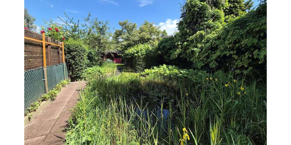 Haus zum Kaufen in Oberhausen 369.900 € 162 m² 8 zimmer