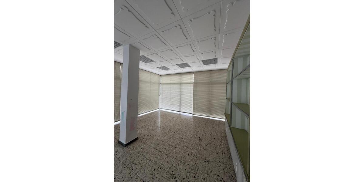 Sehr helles Büro zimmer