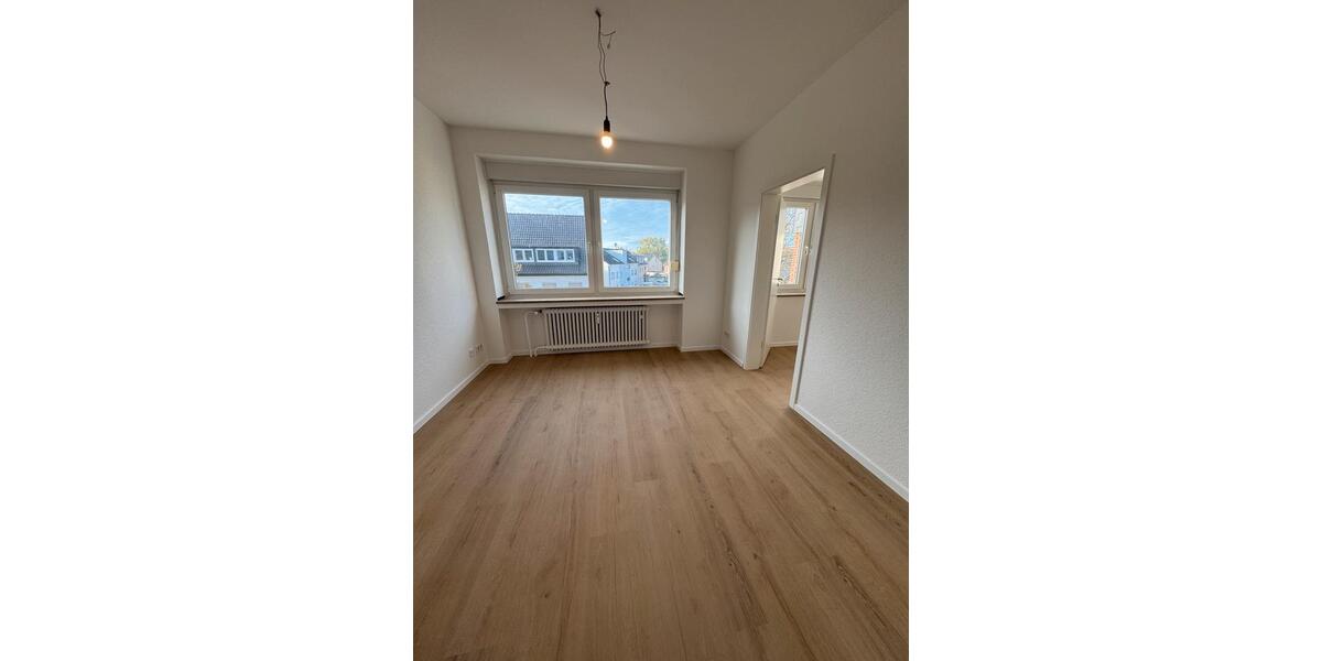 Renovierte Wohnung Marl Brassert mit Balkon. 4 zimmer