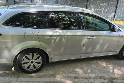 Ford Mondeo 353.000 km 1.350 &euro; Duisburg 47138
