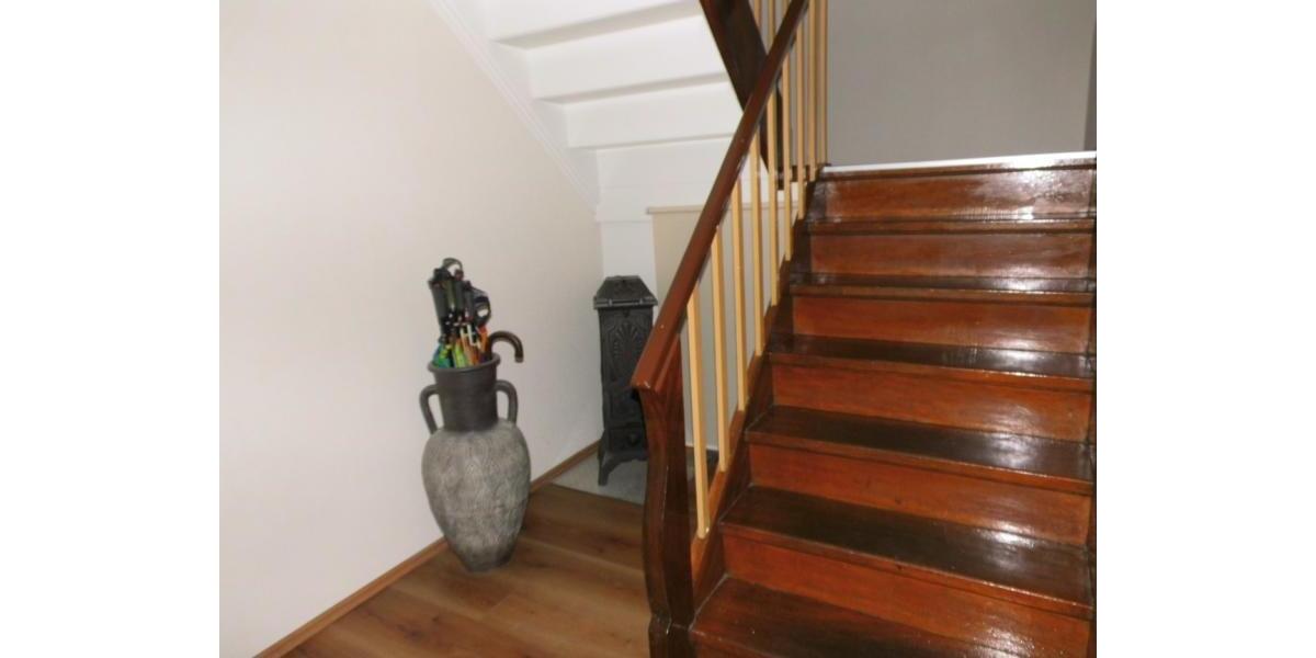 Dachgeschoßwohnung Wuppertal Dönberg - 3.5 Zimmer, 108 m&sup2;, 830&euro; | Angebot:26476704