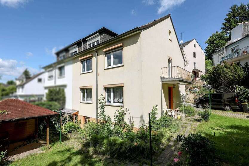 Haus zum Kaufen in Essen 399.500 € 130.4 m²