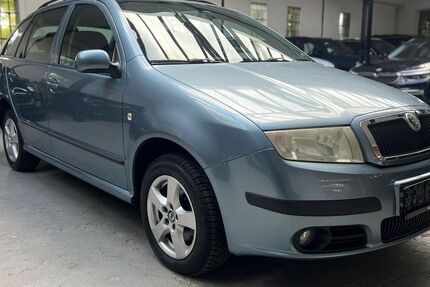 Skoda Fabia 126.000 km 2.870 € Velbert 42551