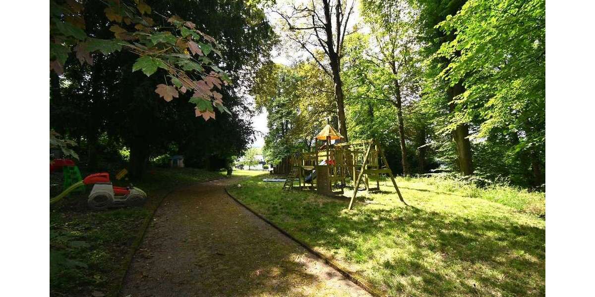 Einfamilienhaus Wuppertal Gemarkung Vohwinkel - 7 Zimmer, 306 m&sup2;, 799.000&euro; | Angebot:26935354