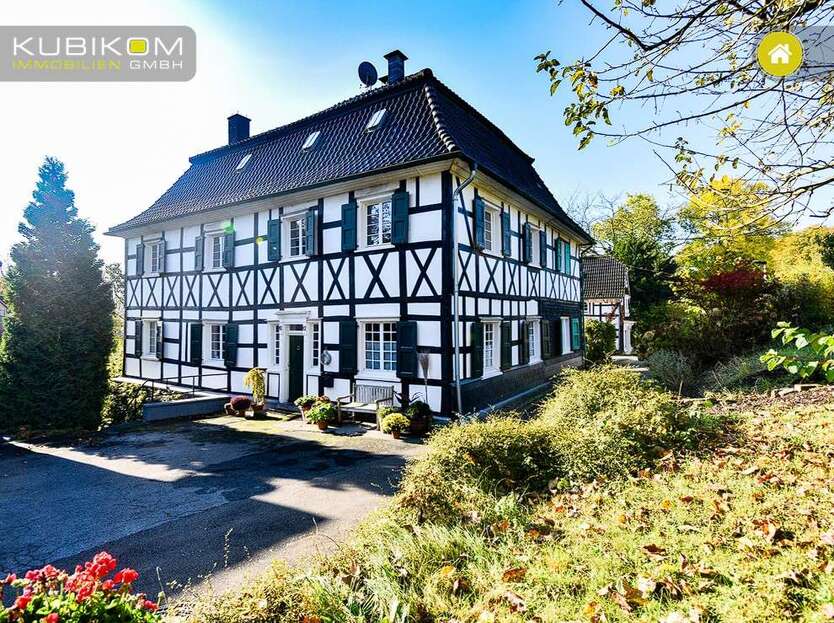 Wohnung zum Kaufen in Solingen 649.000 € 195.02 m²