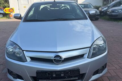 Opel Tigra 125.000 km 2.200 &euro; recklinghausen 45665