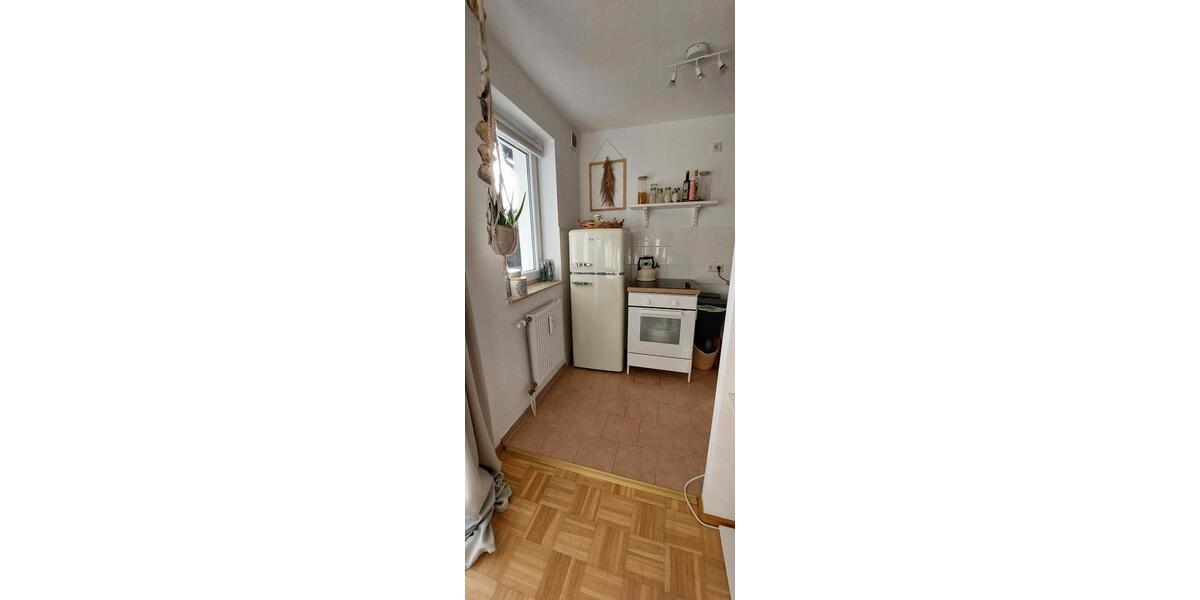 Charmantes, lichtdurchflutetes Appartement am Nützenberg 1 zimmer