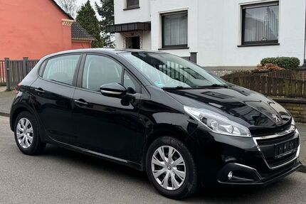 Peugeot 208 58.000 km 7.000 &euro; Mülheim an der Ruhr 45476