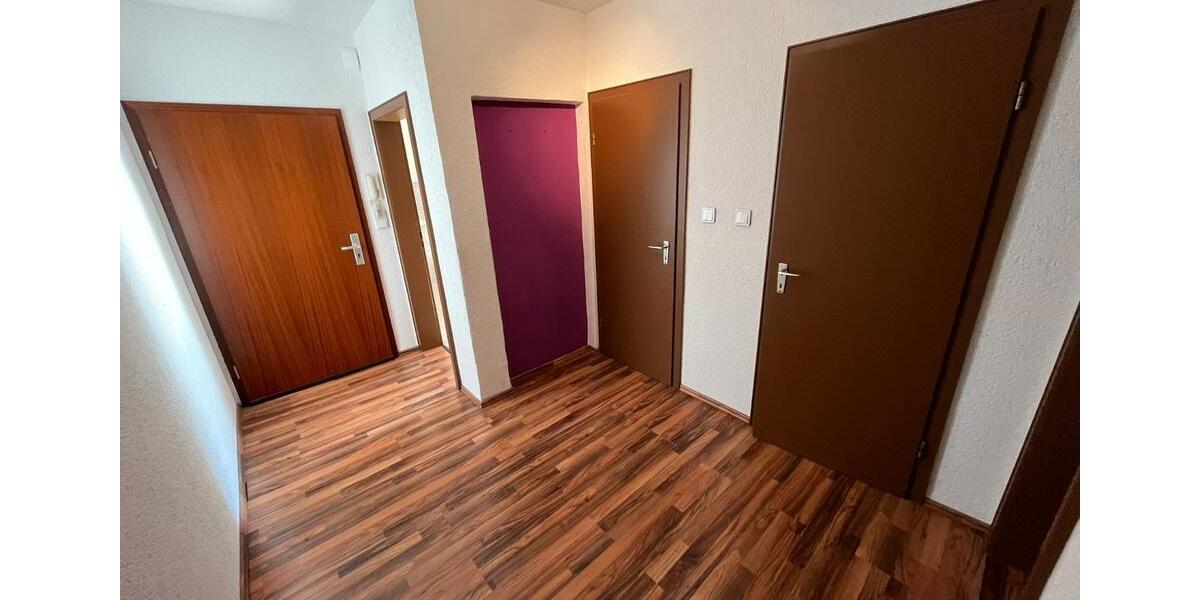 Schöne 3 Zimmer Wohnung in DU-Rheinhausen, 2.OG mit Balkon 3 zimmer