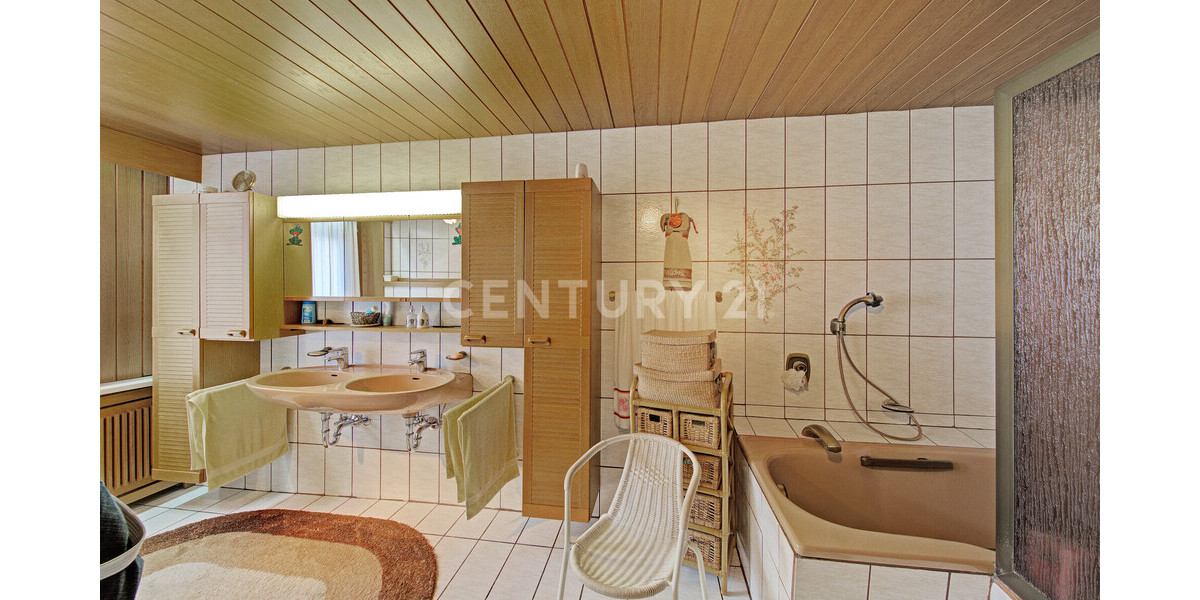 Entwicklungspotenzial für Investoren: Wohn- und Geschäftshaus PLUS Bau-Gewerbegrundstück! - Mehrfamilienhaus, Wohnhaus Castrop-Rauxel Habinghorst Rauxel Habinghorst | Angebot:27427743