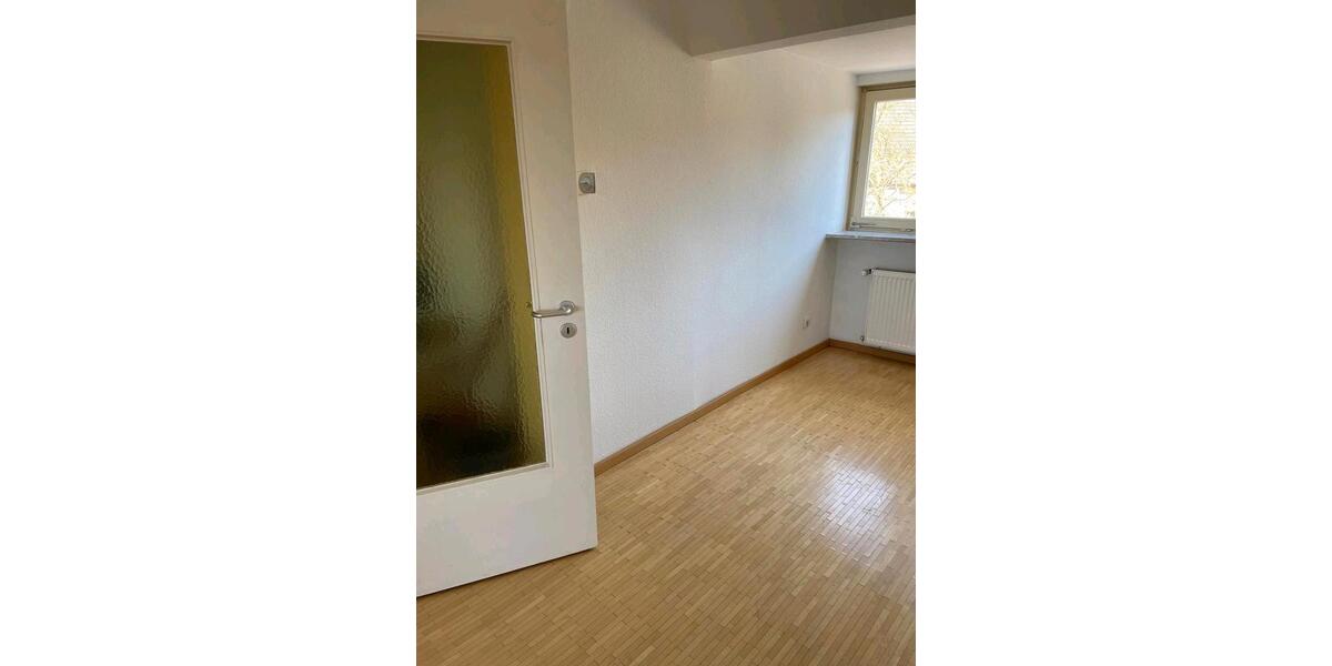 Dachgeschoßwohnung Gelsenkirchen Gelsenkirchen-Mitte - 1 Zimmer, 44 m&sup2;, 49.999&euro; | Angebot:25170663