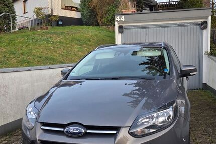 Ford Focus 89.069 km 6.499 &euro; Wuppertal 42329