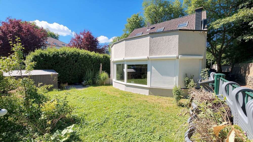 Mehrfamilienhaus mit 3 Wohneinheiten in ruhiger Sackgassenlage - Mehrfamilienhaus, Wohnhaus Oberhausen Alstaden | Angebot:27493794