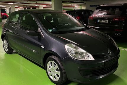 Renault Clio 120.400 km 2.500 &euro; Essen 45141