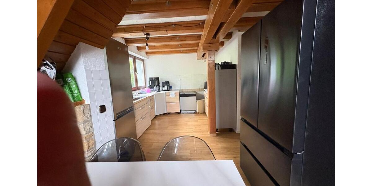 Etagenwohnung Bochum Querenburg - 4.5 Zimmer, 145 m&sup2;, 1.650&euro; | Angebot:26473010