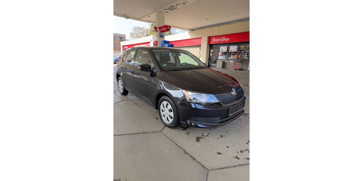 Skoda Fabia 102.000 km 5.900 &euro; Bochum 44879