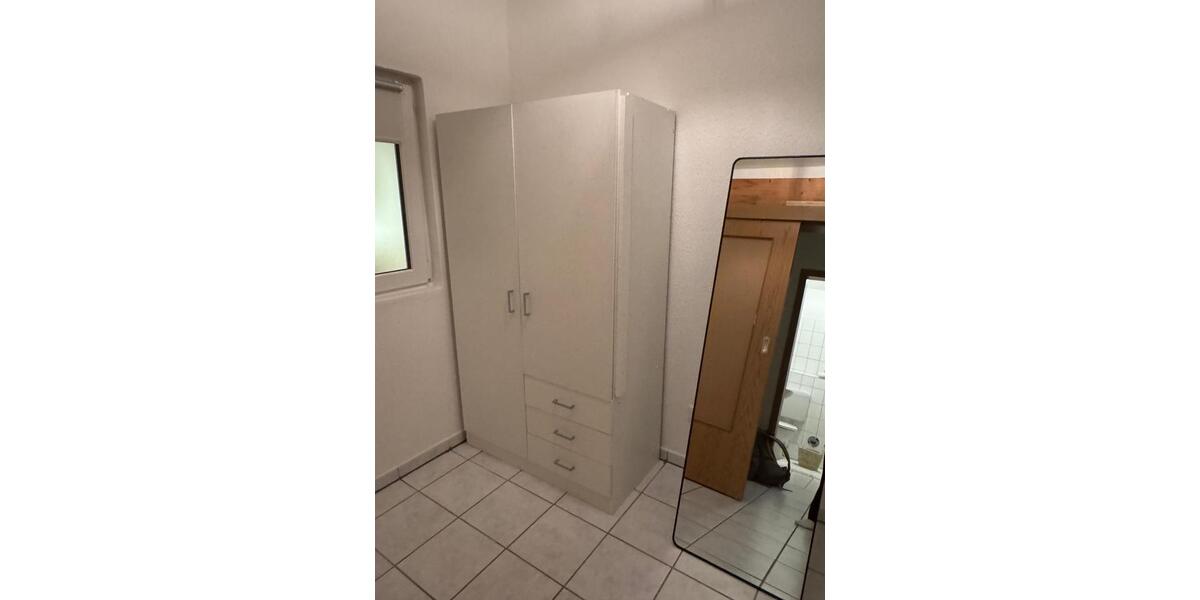 Etagenwohnung Duisburg Huckingen - 1 Zimmer, 40 m&sup2;, 720&euro; | Angebot:25834698