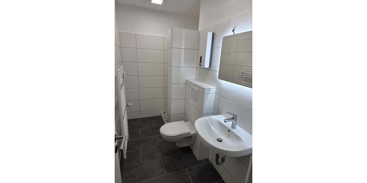 Schöne 2 Zimmer Wohnung in zentraler Lage zu vermieten 2 zimmer