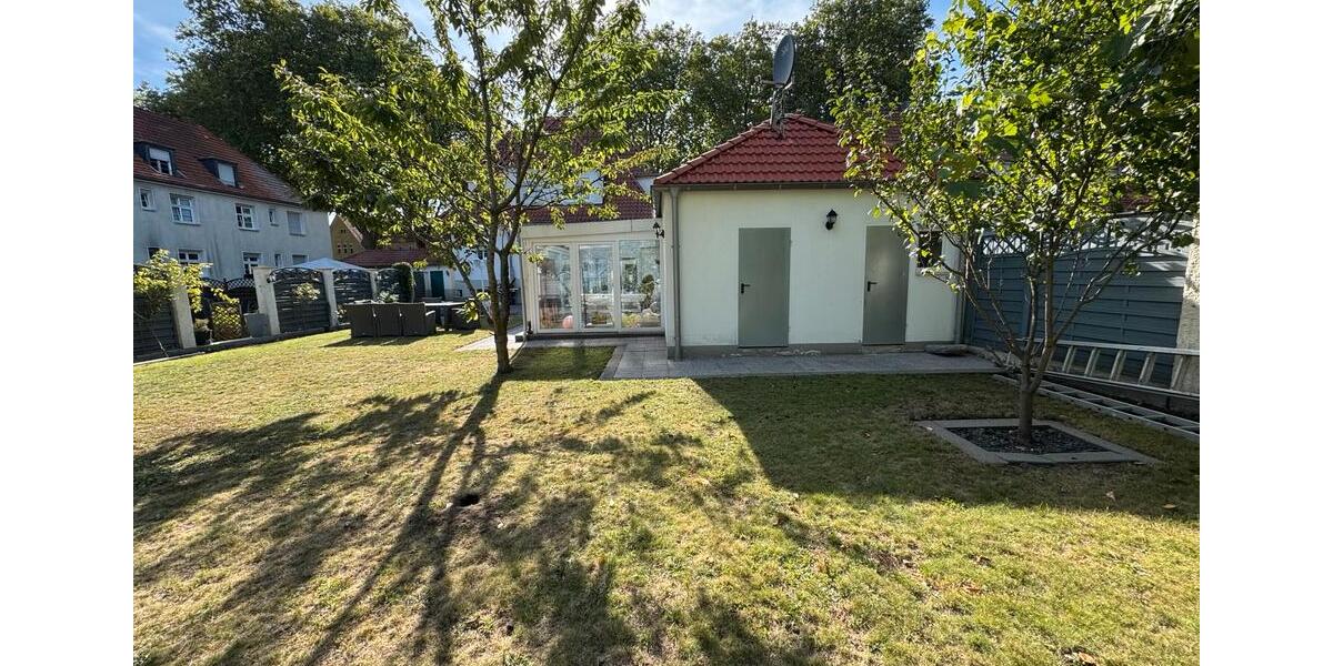 Verkauft wird eine Hälfte halbes Haus 5 zimmer