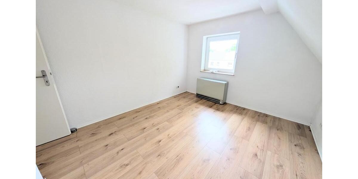 Dachgeschoßwohnung Marl Alt-Marl - 3.5 Zimmer, 56 m&sup2;, 370&euro; | Angebot:26449950