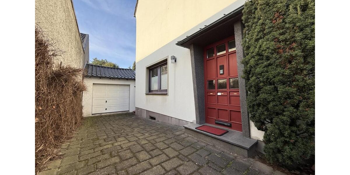 Erdgeschosswohnung mit Kamin, Sauna, Fußbodenheizung und zentraler Lage in Gladbeck | ca. 135 m² 3 zimmer