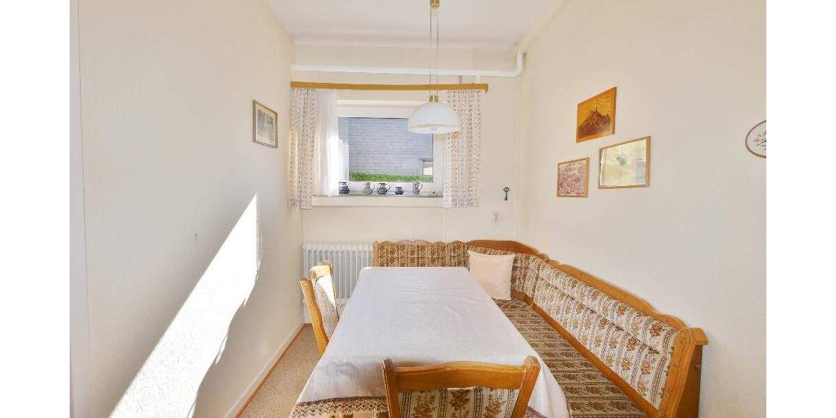 Attraktive Doppelhaushälfte auf großem Süd-West Grundstück in ruhiger Lage von Haan-Gruiten 5 zimmer