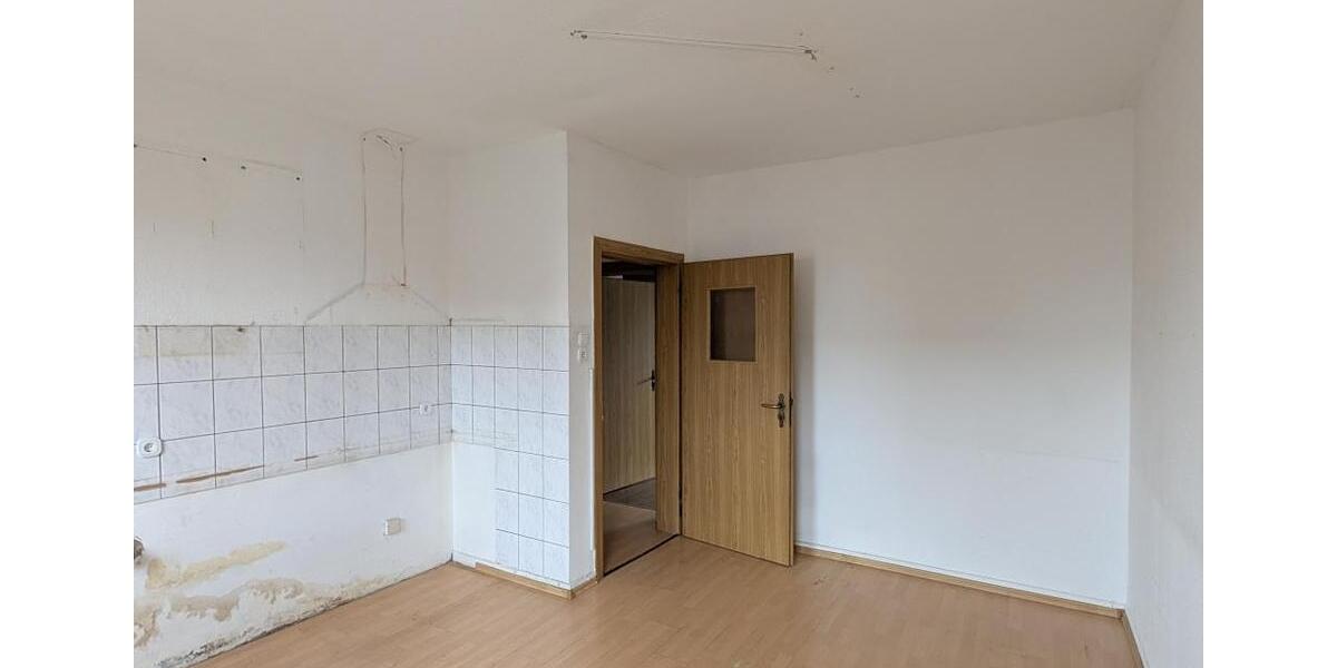 Etagenwohnung Duisburg Hamborn - 5 Zimmer, 95 m&sup2;, 699&euro; | Angebot:25743427