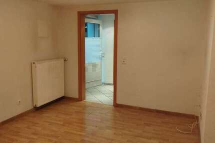 Haus zum Mieten in Düsseldorf 1.149 € 70 m²