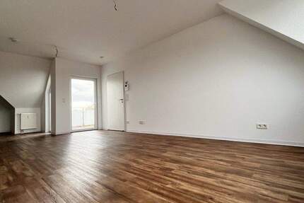 Hochwertige moderne Traumwohnung! Zentrale Lage! Ab sofort! 3 zimmer