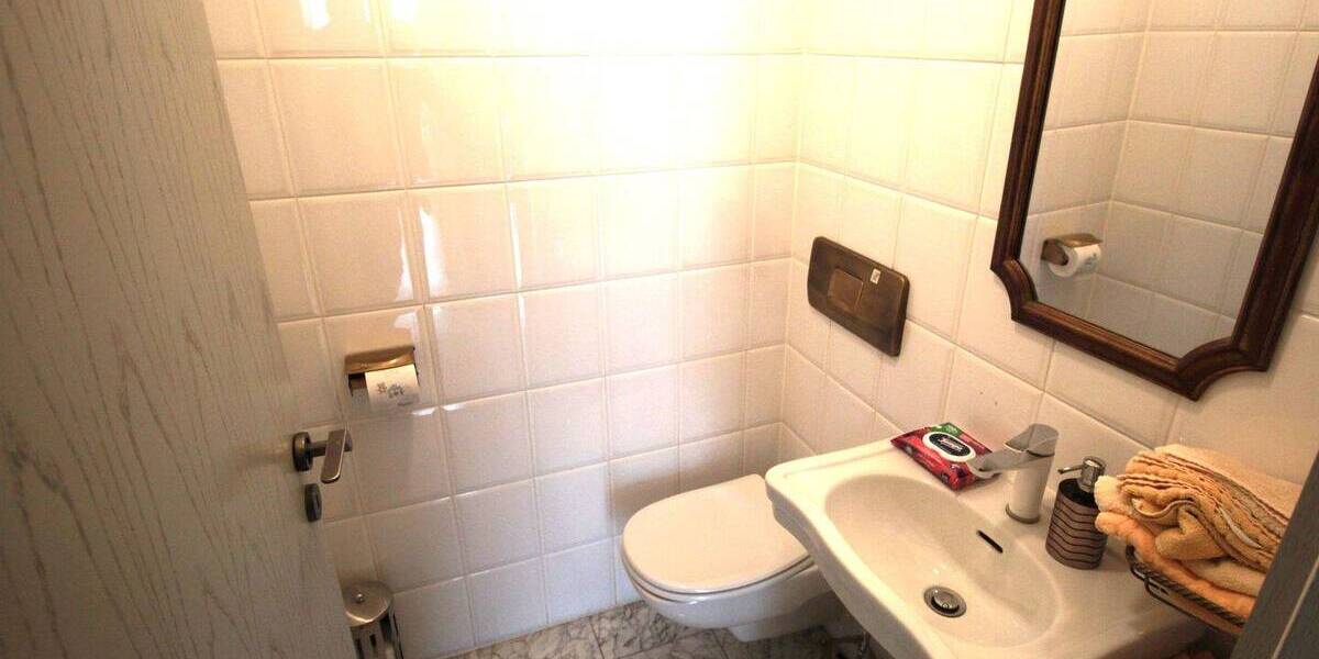 Mehrfamilienhaus, Wohnhaus Düsseldorf Hubbelrath - 7 Zimmer, 237 m&sup2;, 870.000&euro; | Angebot:21133415